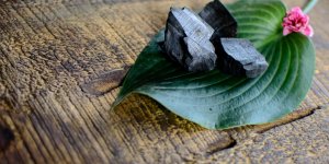 Cure de charbon vegetal : les contre-indications