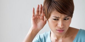 Perte d-audition dans les aigus : faut-il une aide auditive ?