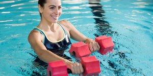 Aquagym : un sport anti-cellulite et qui aide a maigrir