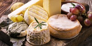 Cholesterol : 12 fromages legers a choisir pour le reveillon du Nouvel An