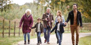 Alzheimer : une marche quotidienne reduit les risques