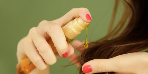 Chute de cheveux : une repousse rapide grace a l-huile de sesame