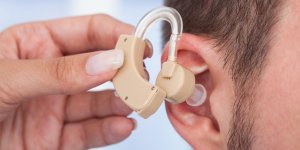 Medecin specialiste des oreilles : quand consulter un audioprothesiste ?