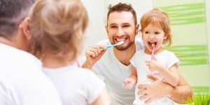 Hygiene dentaire : les bons reflexes chez l-enfant
