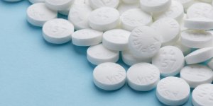Prendre une aspirine par jour pour prevenir les maladies cardiaques est inutile