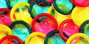 Preservatif phosphorescent : une facon de pimenter ses ebats