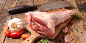 Viande d’agneau : mal cuite, elle augmente le risque de salmonellose