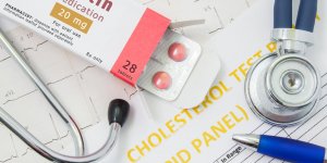 Cholesterol : les statines pour prevenir les AVC