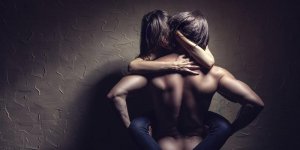 Faire l-amour debout : des positions sexuelles originales