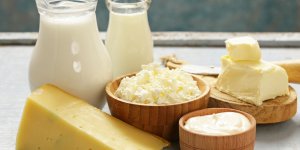 Quoi manger en cas de colopathie : attention aux produits laitiers