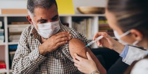 Coronavirus : vous pourrez bientot etre vaccines chez votre medecin traitant