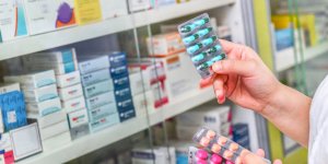 Rhume et grippe : comment choisir les medicaments en vente libre ?