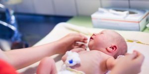 Accouchement : les examens et soins de bebe a la naissance