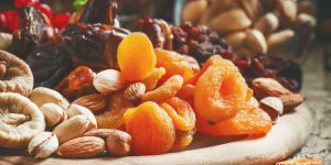 Fruits secs : des aliments anti cholesterol