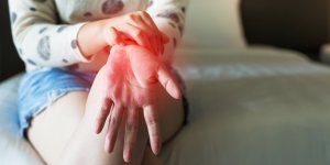 Psoriasis cutane des mains : comment le reconnaitre ?