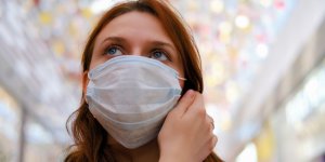 Variant Delta : devez-vous porter le masque si vous etes vaccine ?