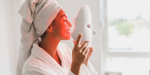 Masque visage a LED : ses 5 bienfaits pour votre peau