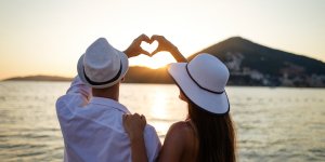 Amour de vacances : les 10 meilleures villes pour flirter cet ete