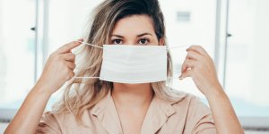 Masque : les solutions contre la mauvaise haleine !