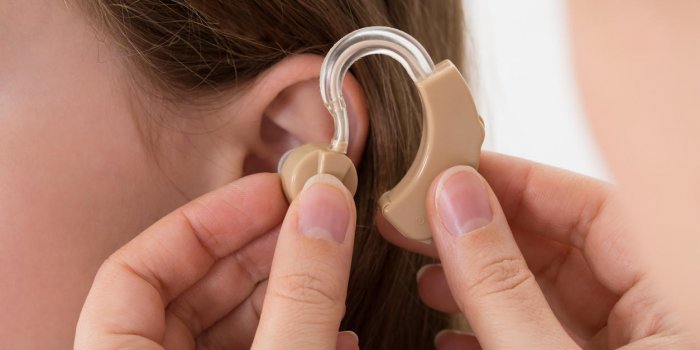 Vous aurez droit à des appareils auditifs sans reste à charge dès ce 1er janvier 2021
