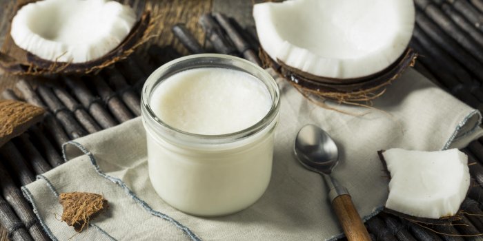 raw white organic coconut oil for baking