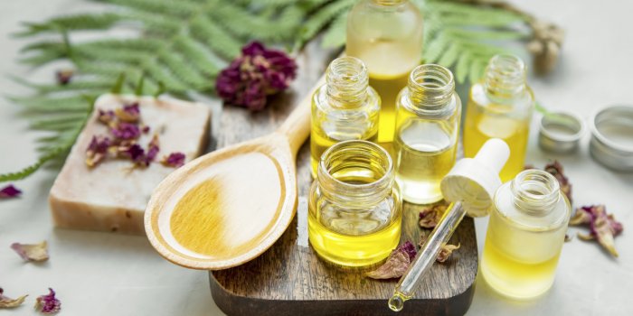 Les huiles essentielles pour assainir votre intérieur