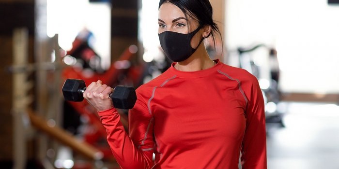 Covid-19 : découvrez le masque de sport que Decathlon va bientôt commercialiser