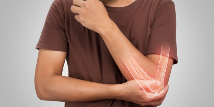 Des experts détaillent comment l’ostéoporose devrait être prise en charge chez les hommes