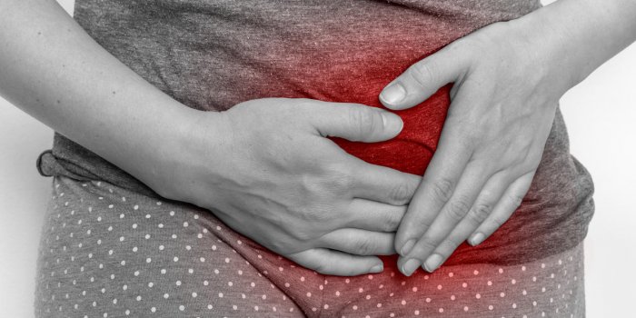Douleur du côté droit du ventre : un problème aux ovaires ?