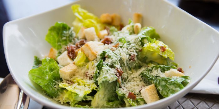 6 salades à bannir au restaurant 
