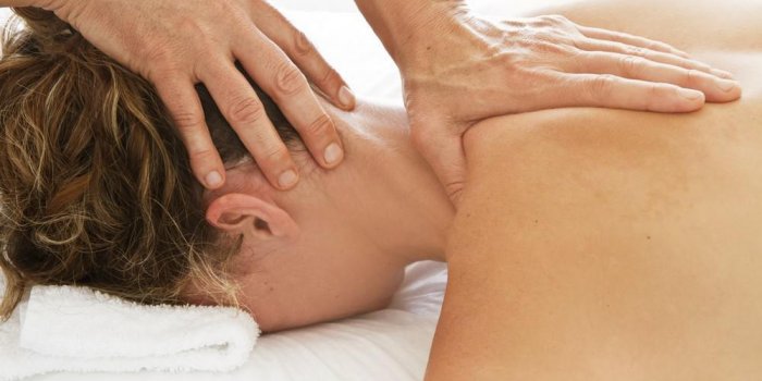 Comment un massage du cou peut vous causer un AVC