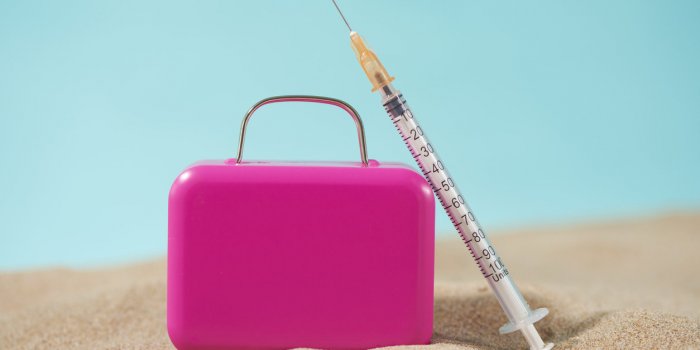 Vaccin Covid : que faire si votre 2e dose tombe pendant vos vacances ?