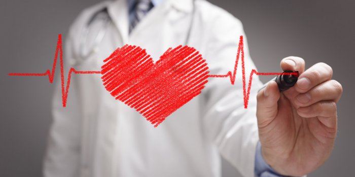 Covid-19 : comment le virus peut imiter certains signes de crise cardiaque