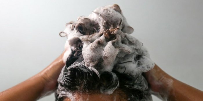 Une majorité des shampoings lissants contiendrait des produits toxiques