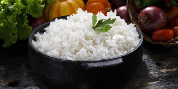 rice on a iron pot