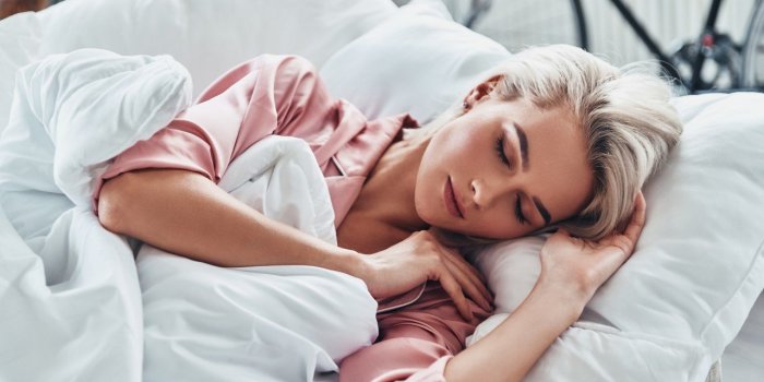3 choses qui se passent dans le corps lorsque vous dormez avec le chauffage 