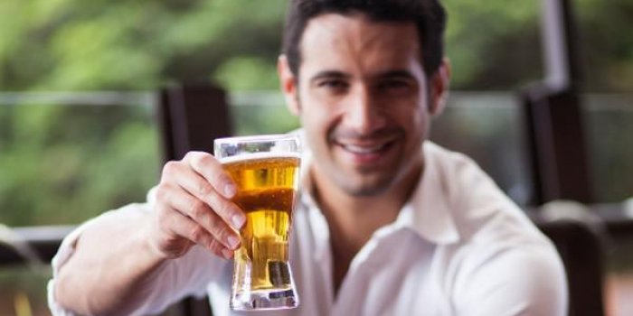 Messieurs voici comment la bière augmente vos performances sexuelles