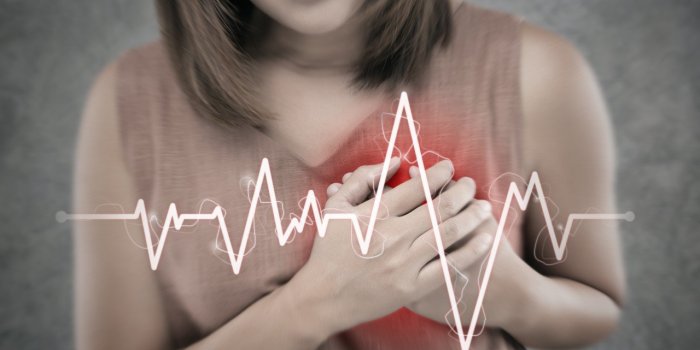 Crise cardiaque : les femmes plus exposées à ces 3 facteurs de risque