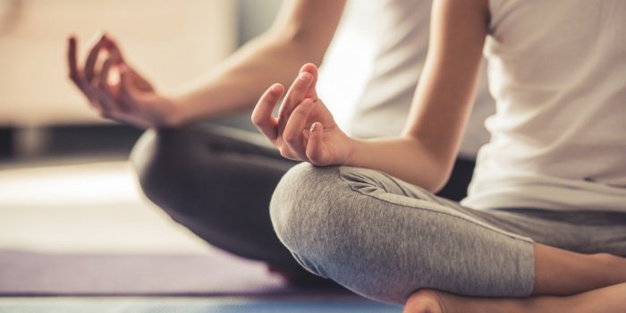 4 postures de yoga pour maigrir