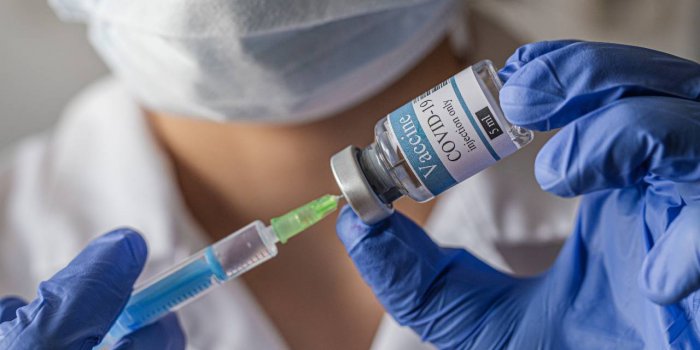 Coronavirus : la troisième dose de vaccin est-elle nécessaire ? 