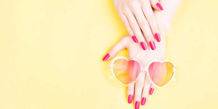 8 erreurs courantes qui abiment vos ongles