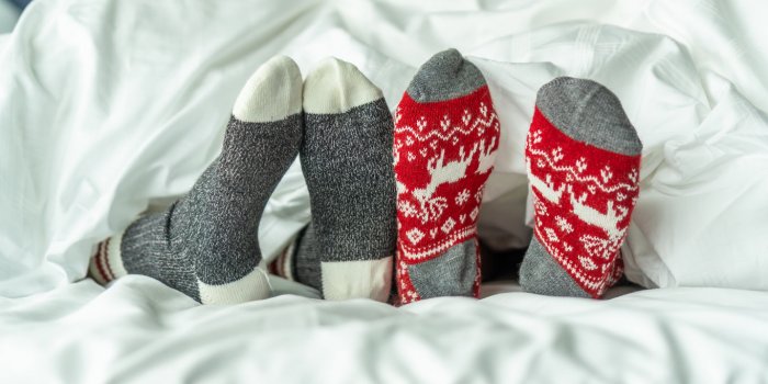 Dormir avec les chaussettes : la fausse bonne idée
