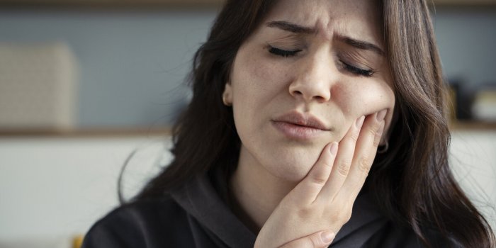Toothache: 6 good things to do to ease the pain (while waiting for a visit to the dentist)