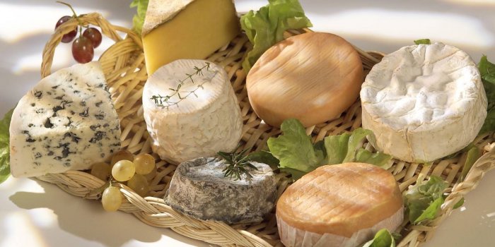 Listeria : la liste des rappels de fromages s-allonge