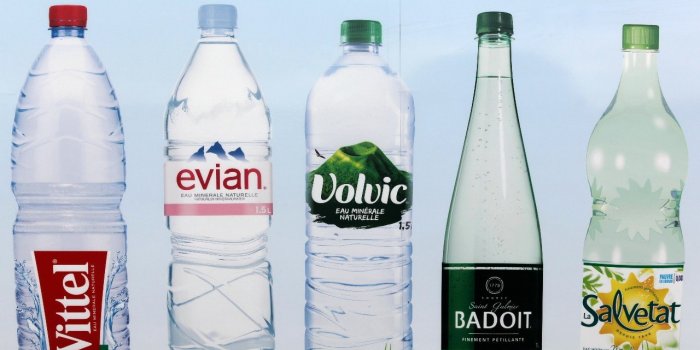 Micro plastiques : les 7 bouteilles d’eau qui en contiennent le plus