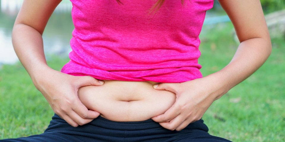 Boule de graisse au ventre : peut-elle devenir un cancer ?