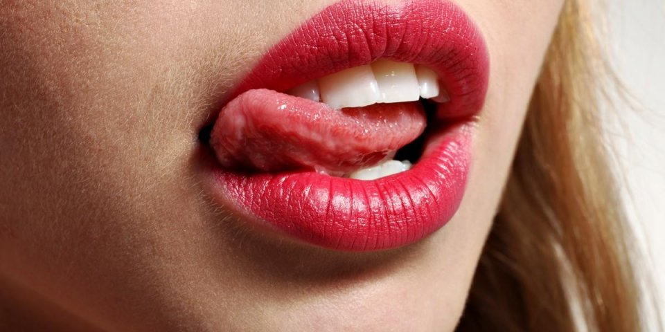 9 choses à faire avec la langue pendant l'acte
