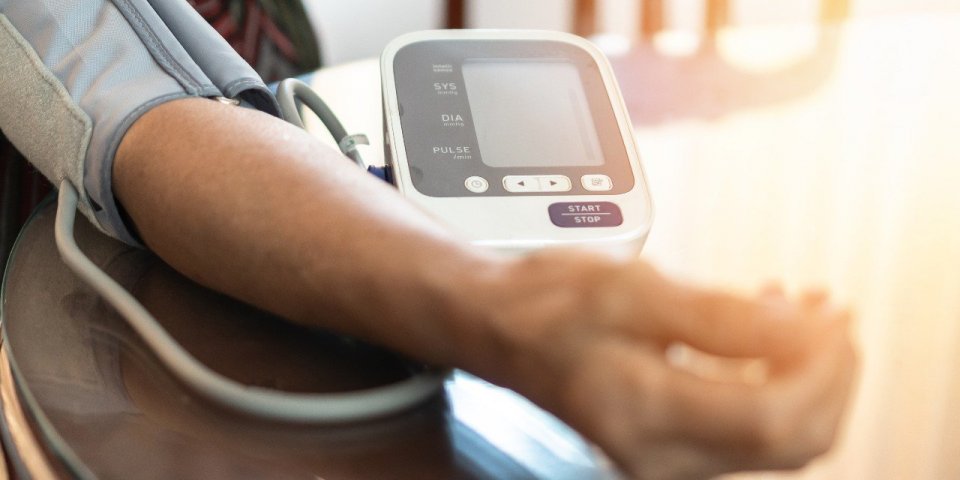 Hypertension : pourquoi il vaut mieux prendre sa tension à la maison