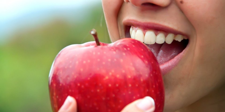 Manger des pommes réduit le taux de cholestérol selon le Dr Michael Mosley