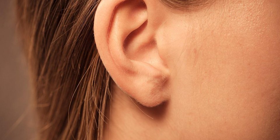 6 signes qui montrent que vous avez un bouchon d'oreille 